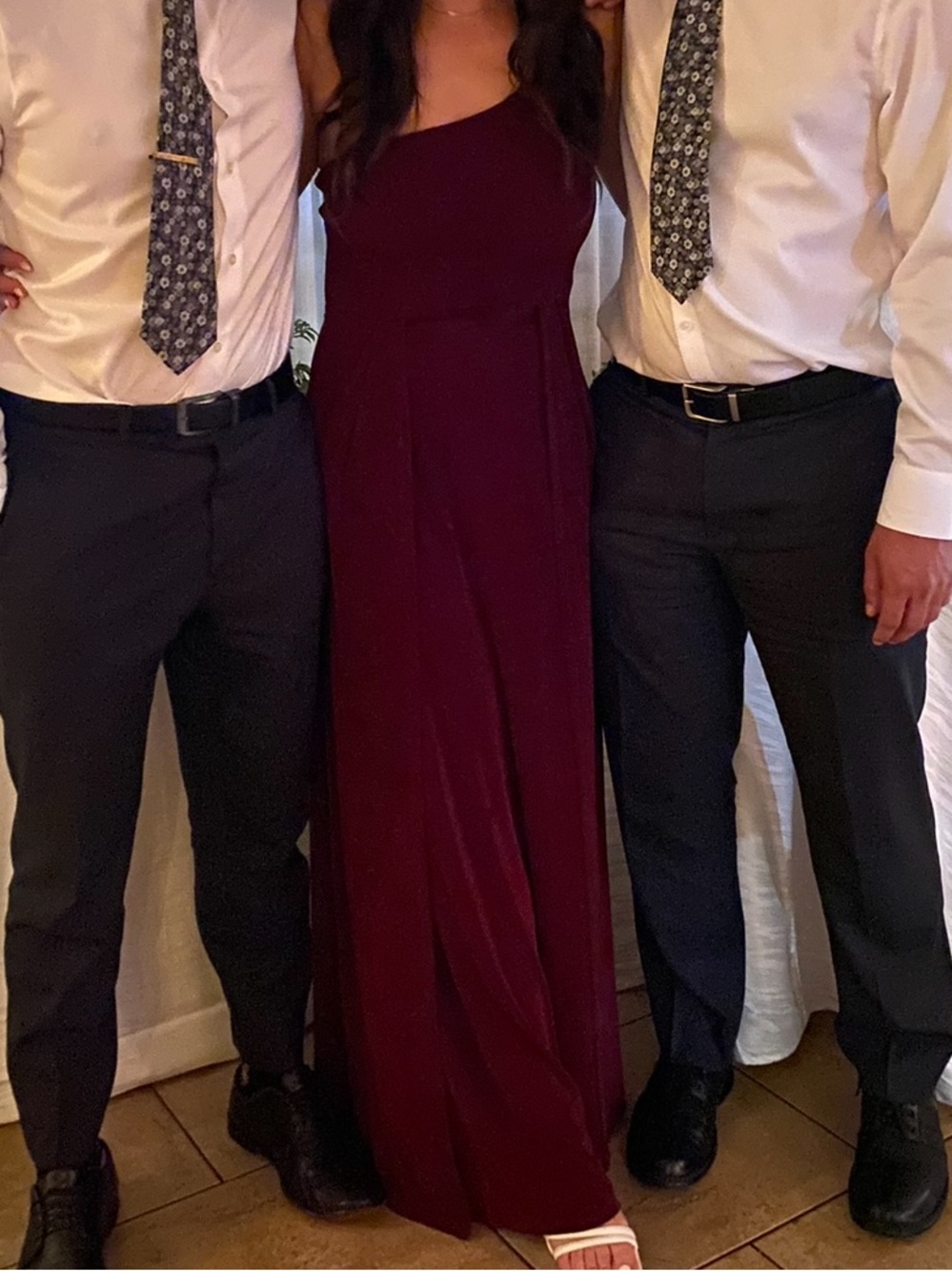 Women's One-Shoulder Burgundy Evening Gown